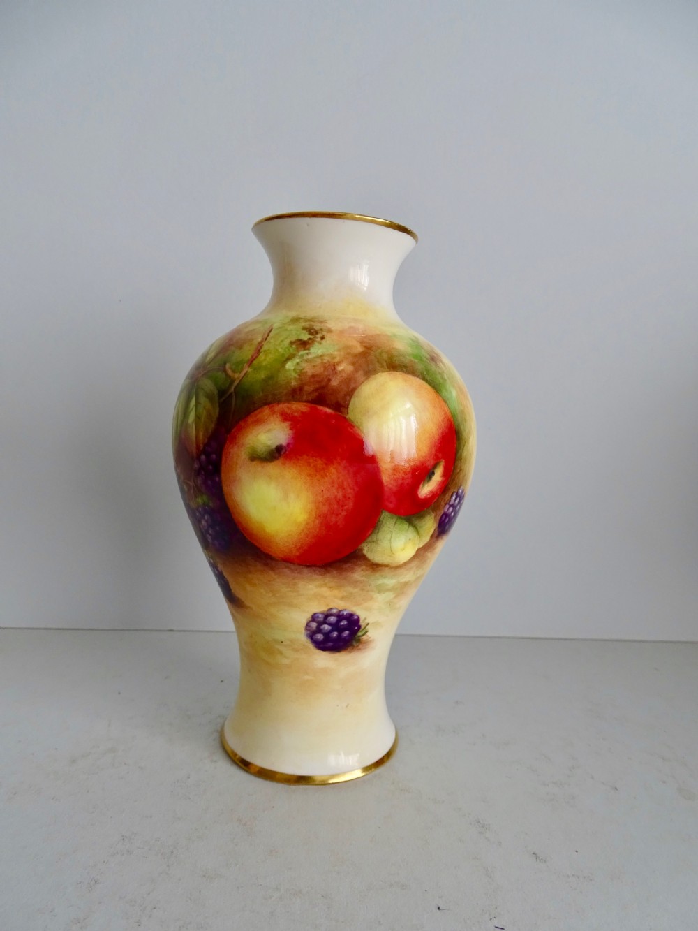 royal worcester vase